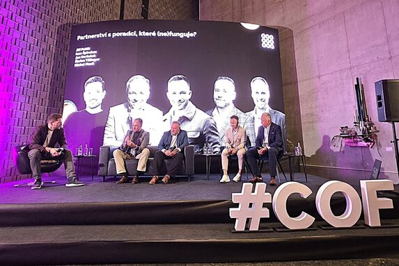 INSIA zářila na konferencích FINfest a Colors of Finance 2026